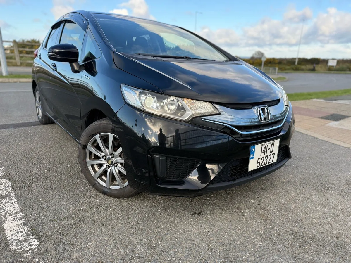 141 Honda fit jazz Hybrid 1.5 Fresh Import & NCT - Image 2