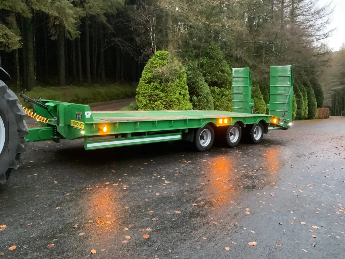 Dooley Low loader trailer - Image 1