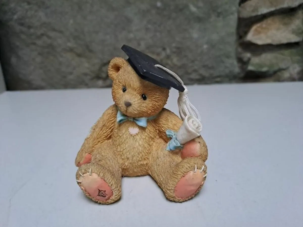 1995 graduation figurine - Image 1