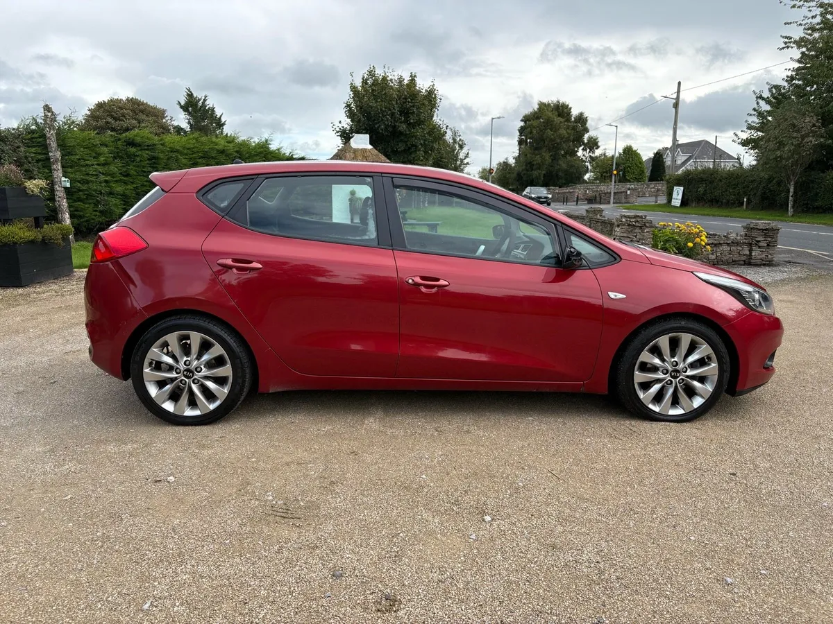 Kia Ceed - Image 1