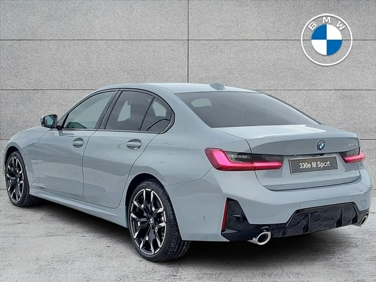 BMW 3-Series 330e M Sport - Image 2