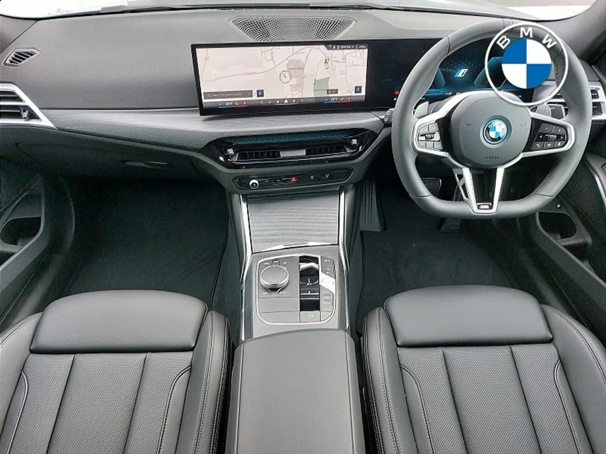 BMW 3-Series 330e M Sport - Image 4