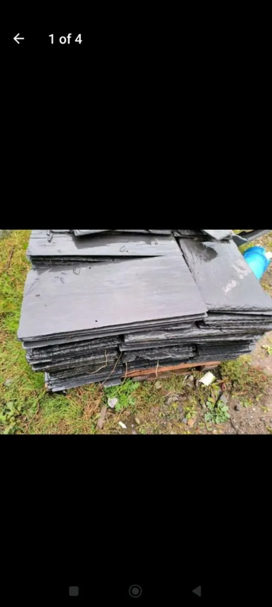 Around 200 natural Spanish slates