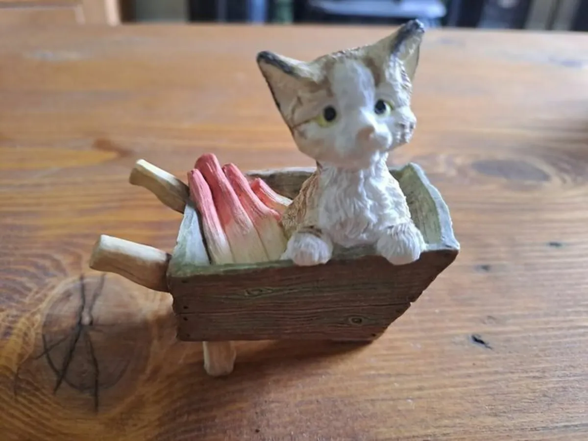 Kitten Tales Figurine 1999 - Image 1