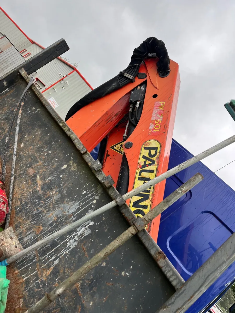 Renault Midlum 2012 crane tipper - Image 4