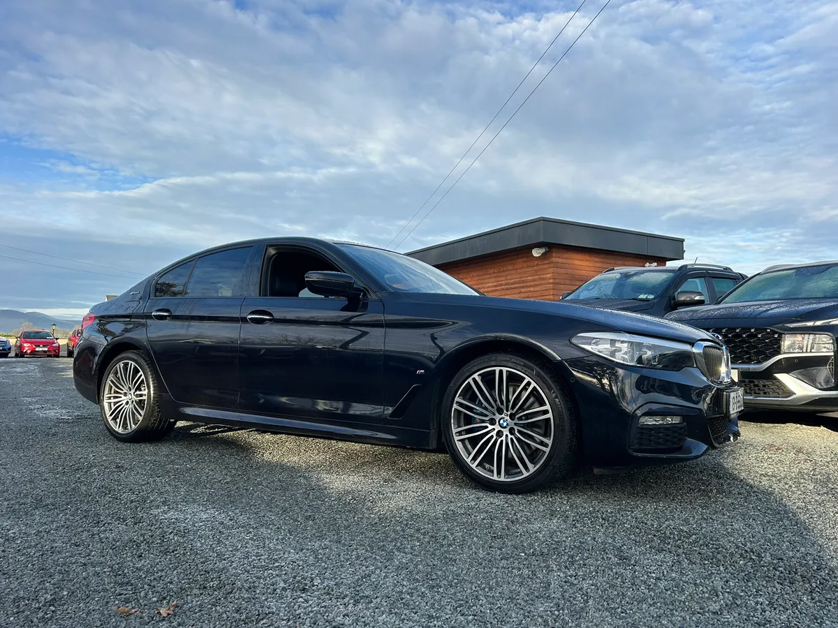 181 BMW 530E M SPORT PLUS LOW KMS - Image 2