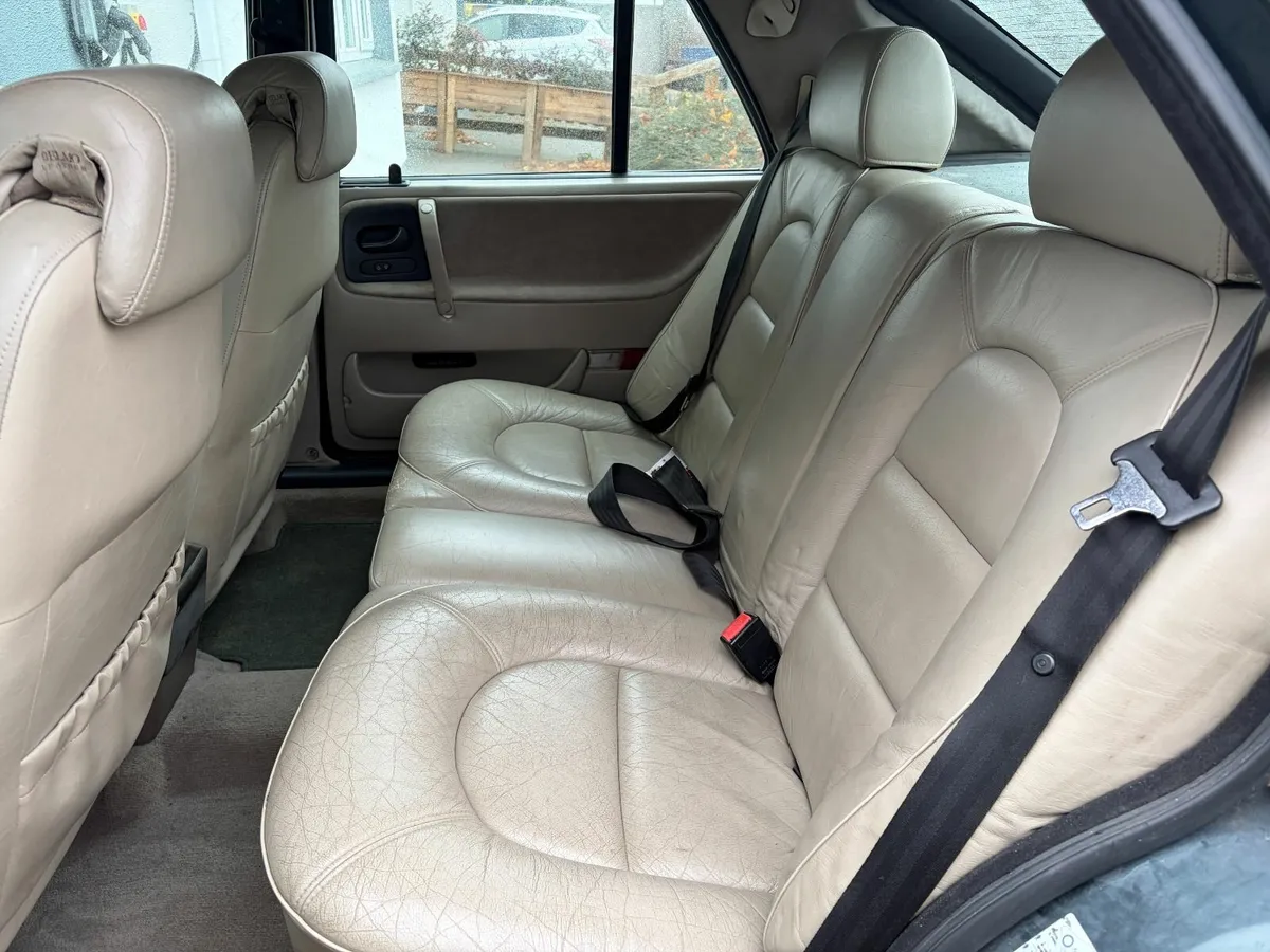 Saab 9000 CSE V6 - Image 2