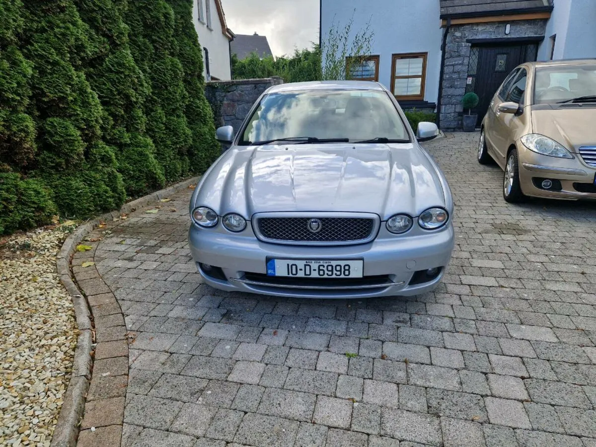 2010 JAGUAR X TYPE - Image 2