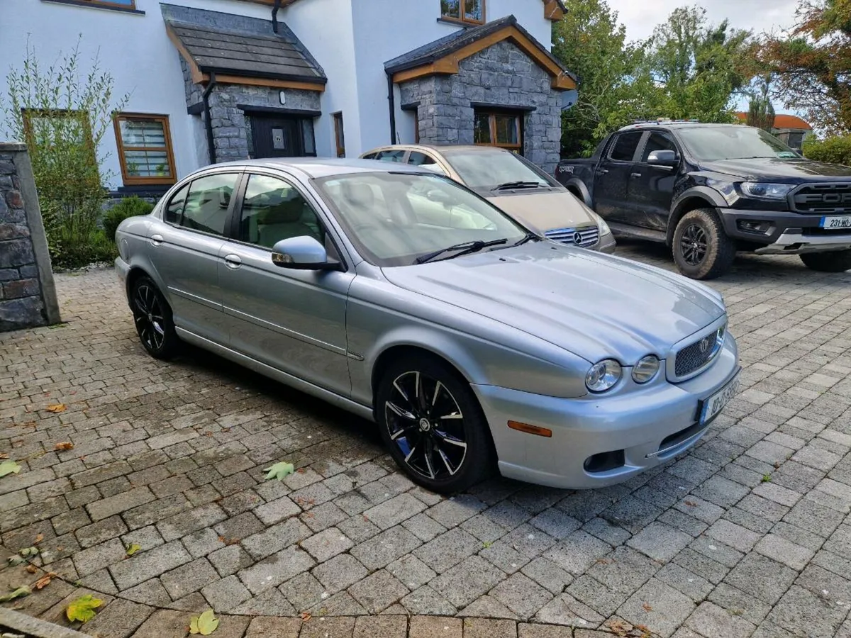 2010 JAGUAR X TYPE - Image 3