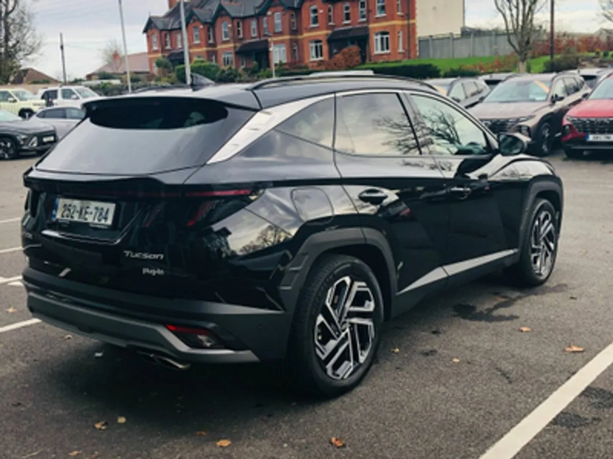 Hyundai Tucson Platinum 1.6 Plug-In Hybrid *Demons - Image 4