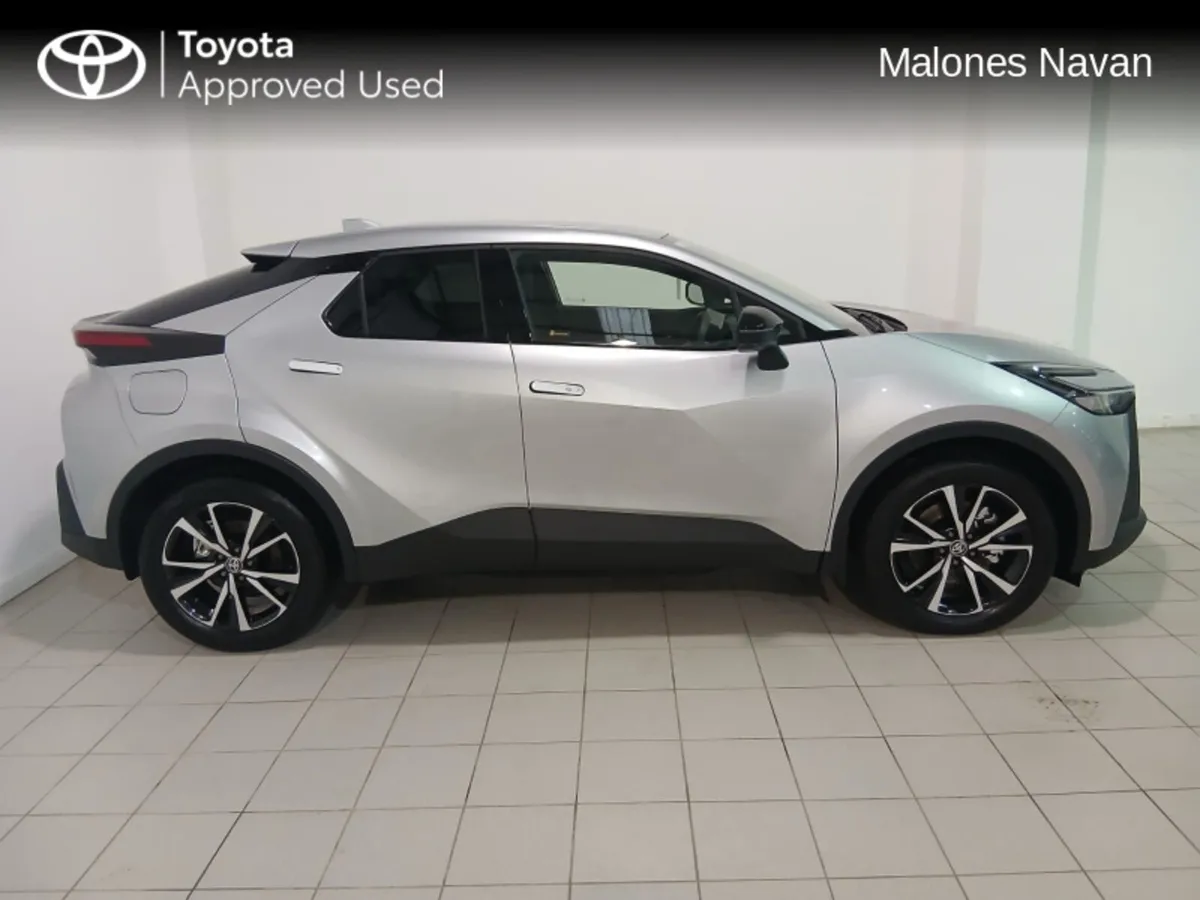 Toyota C-HR C-HR PHEV SPORT - Image 3