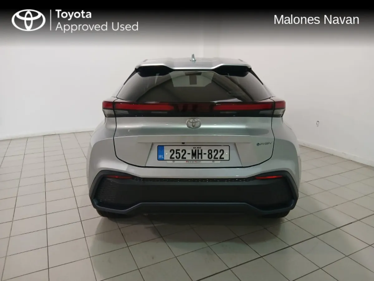 Toyota C-HR C-HR PHEV SPORT - Image 4