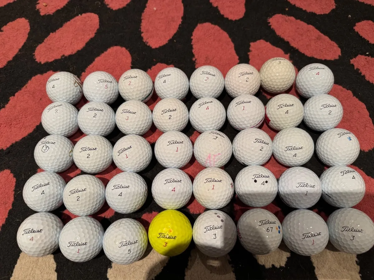 Golf balls - Image 1