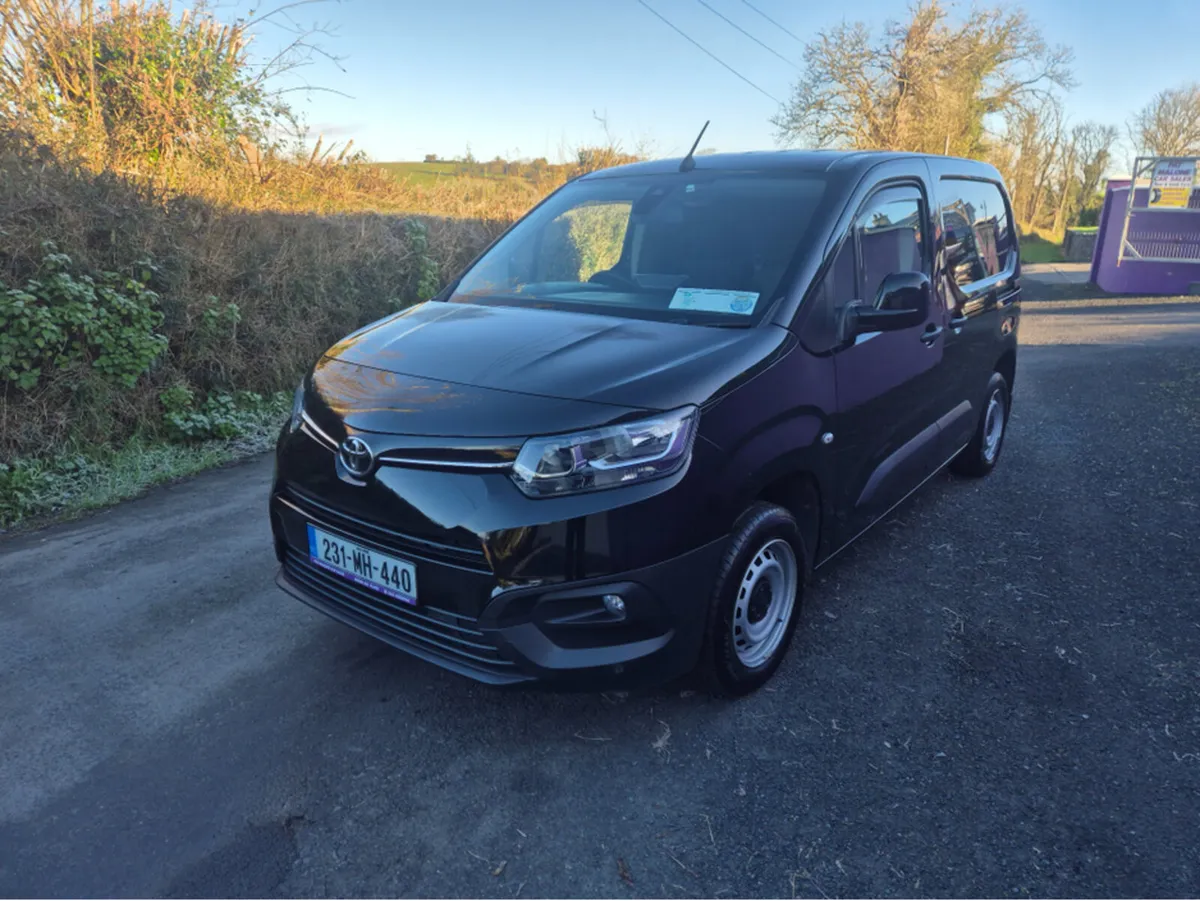 Toyota Proace City CITY 1.5 GX SWB 650KG 3 3DR - Image 1