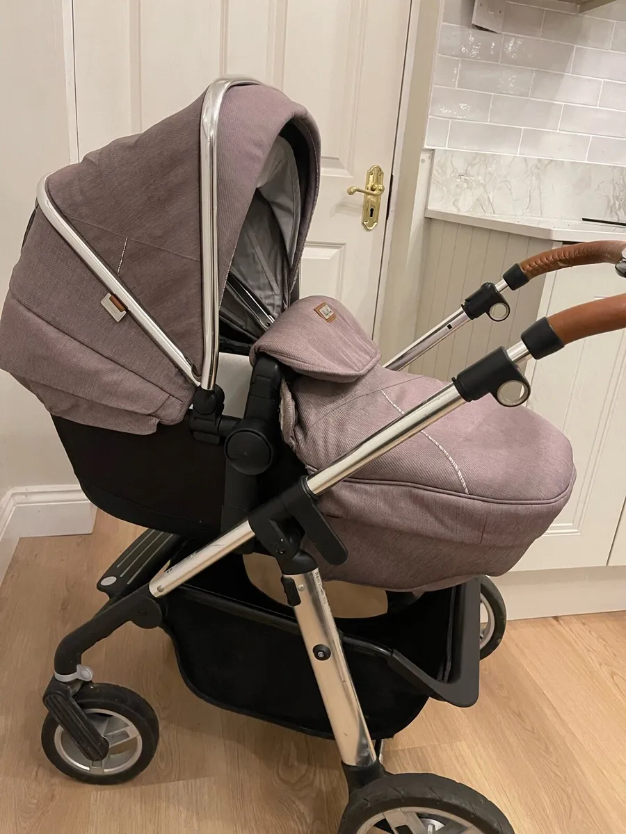 Silver cross Travel Buggy - Image 2