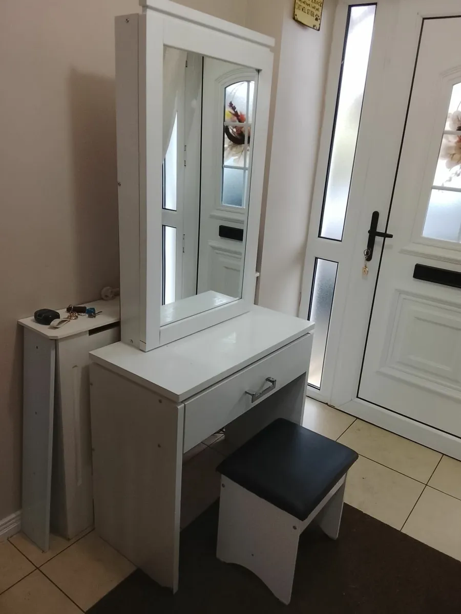 Denise Murray - Image 1