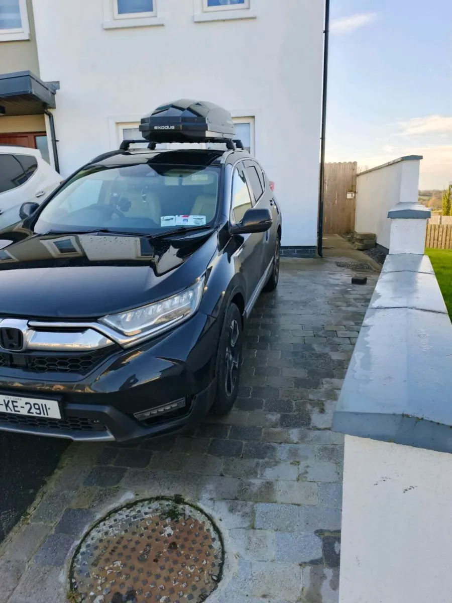 2019 Honda CR-V hybrid - Image 2