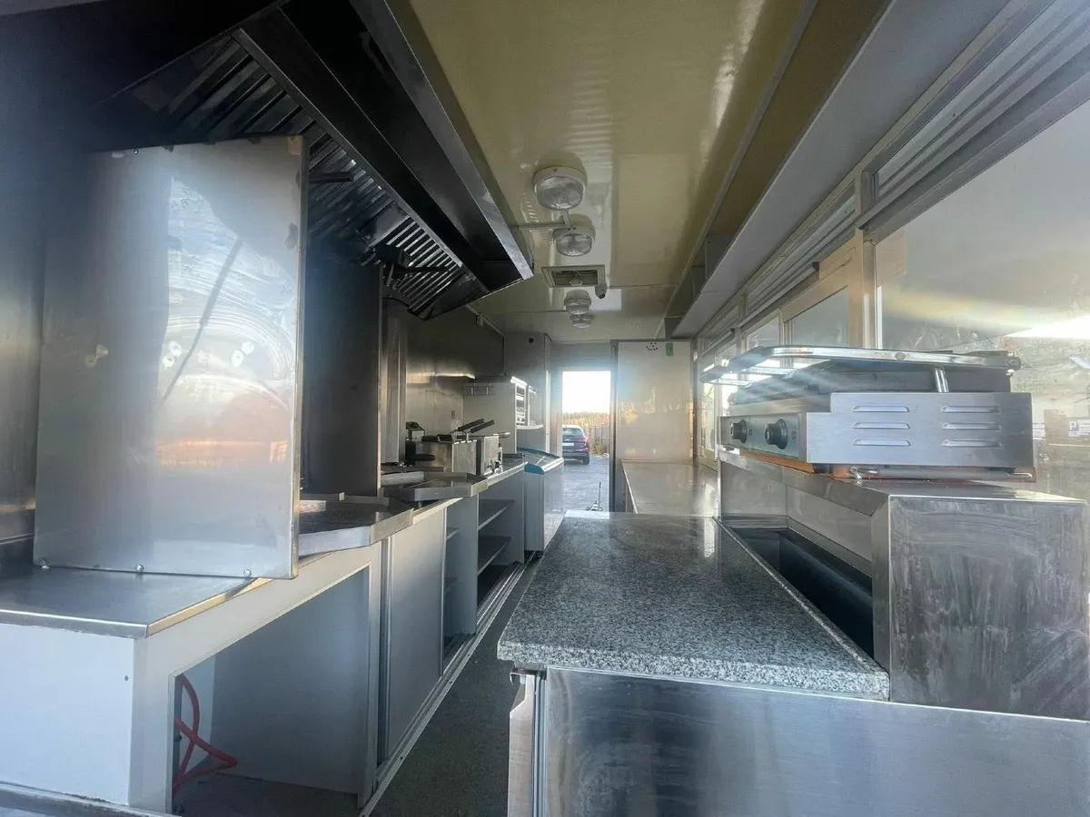 Catering Trailer Fully Equipped Ideal for Kebabs - Image 4