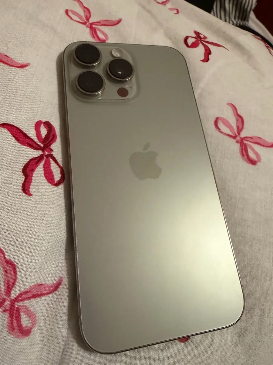 iPhone 16 pro max - Image 3