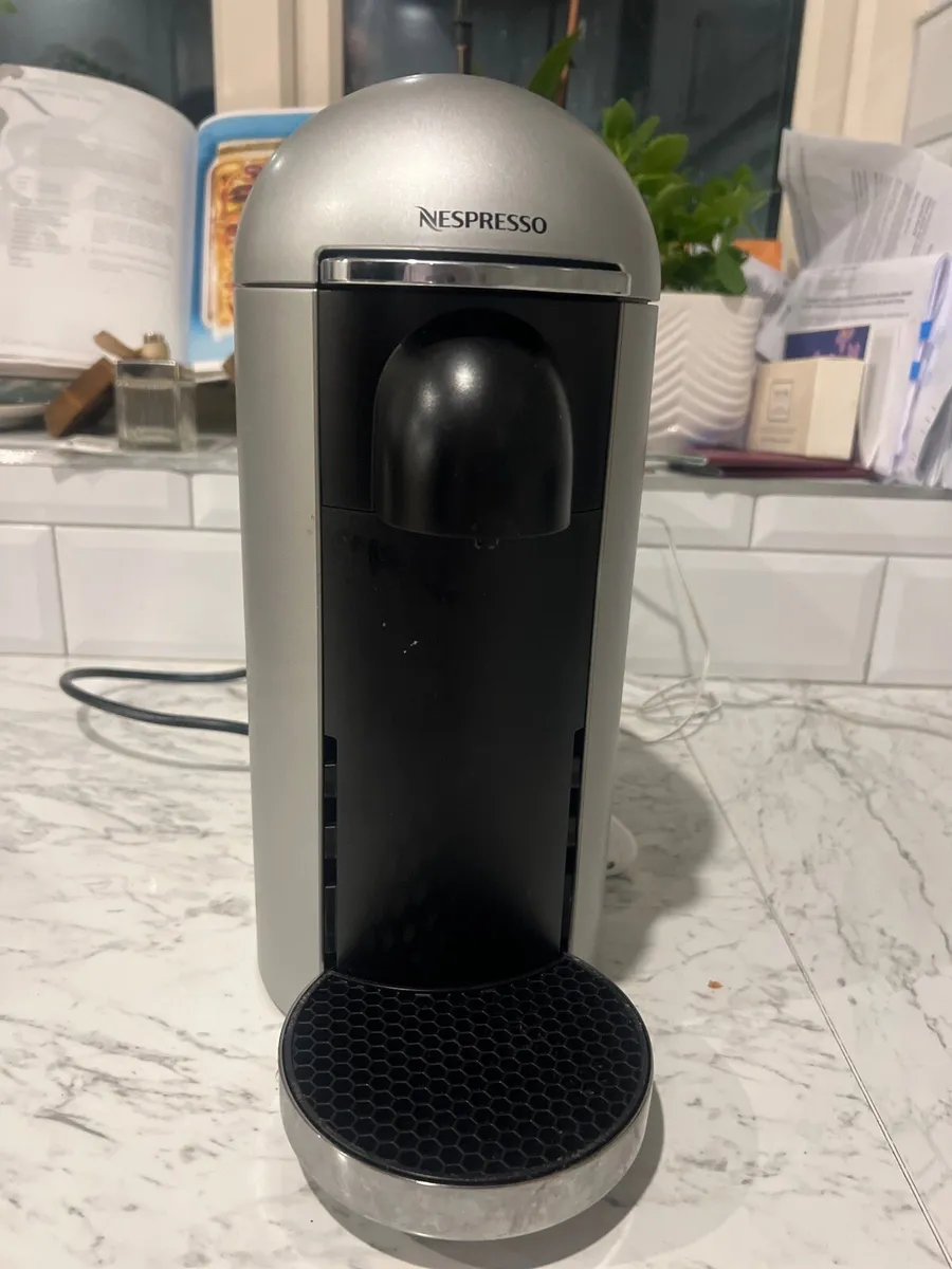 Nespresso vertuo coffee machine - Image 1