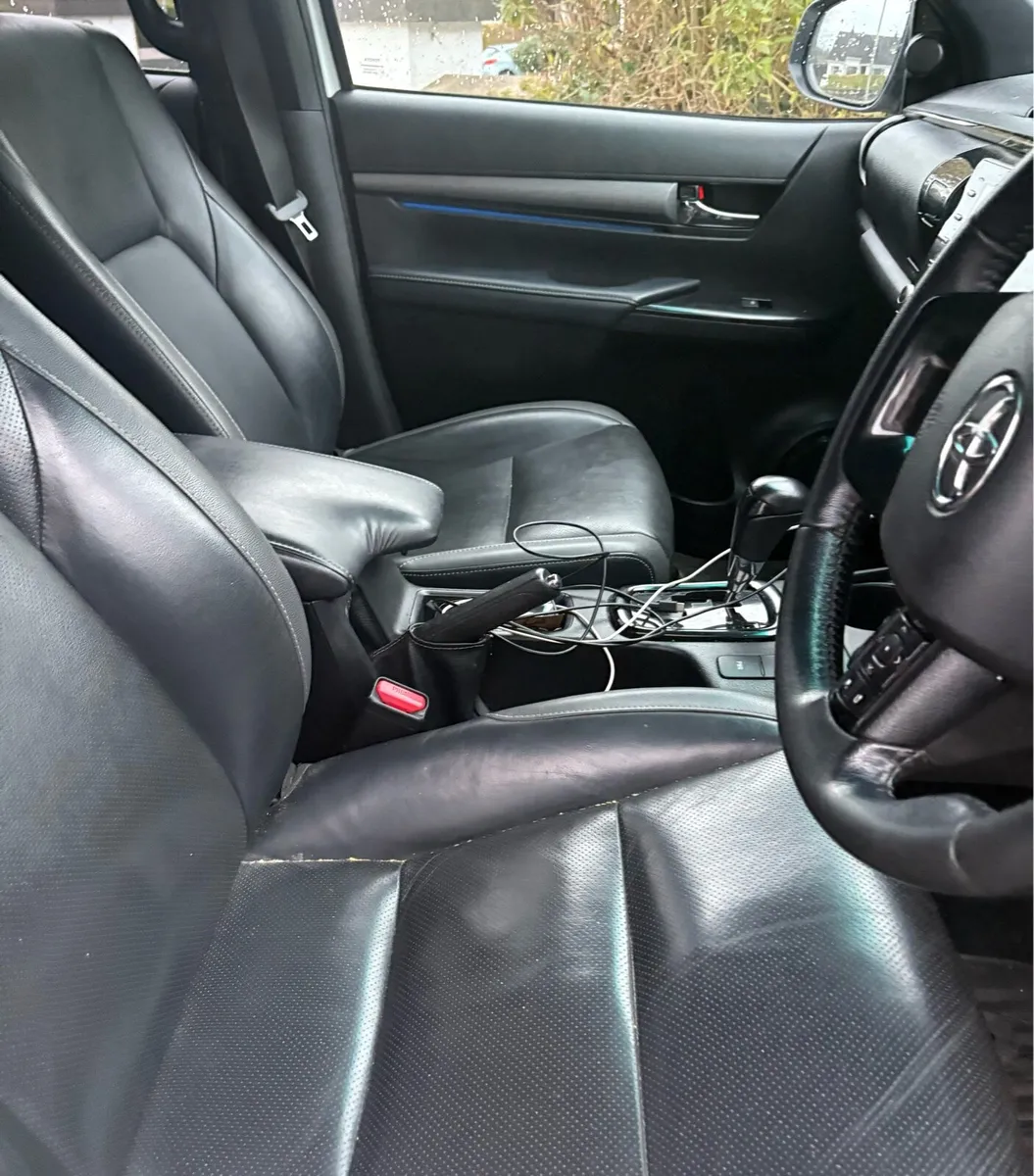 Toyota Hilux Invincible X 2022 - Image 4