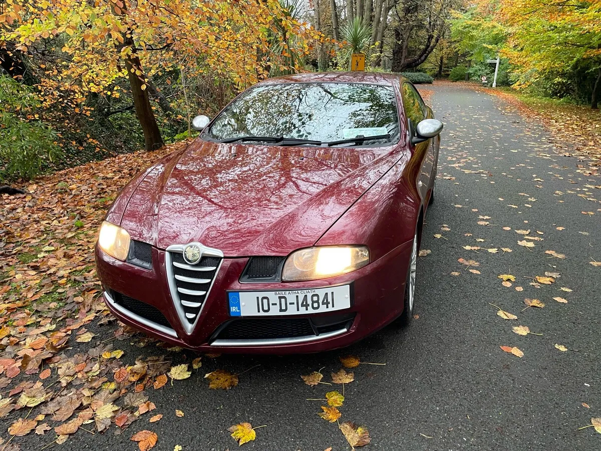 Alfa Romeo GT 1.9 JTD Diesel - Image 2