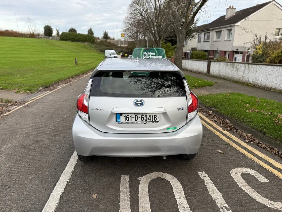 2016 Toyota Aqua 1.5 Petrol Hybrid 125000KM 7650€ - Image 4