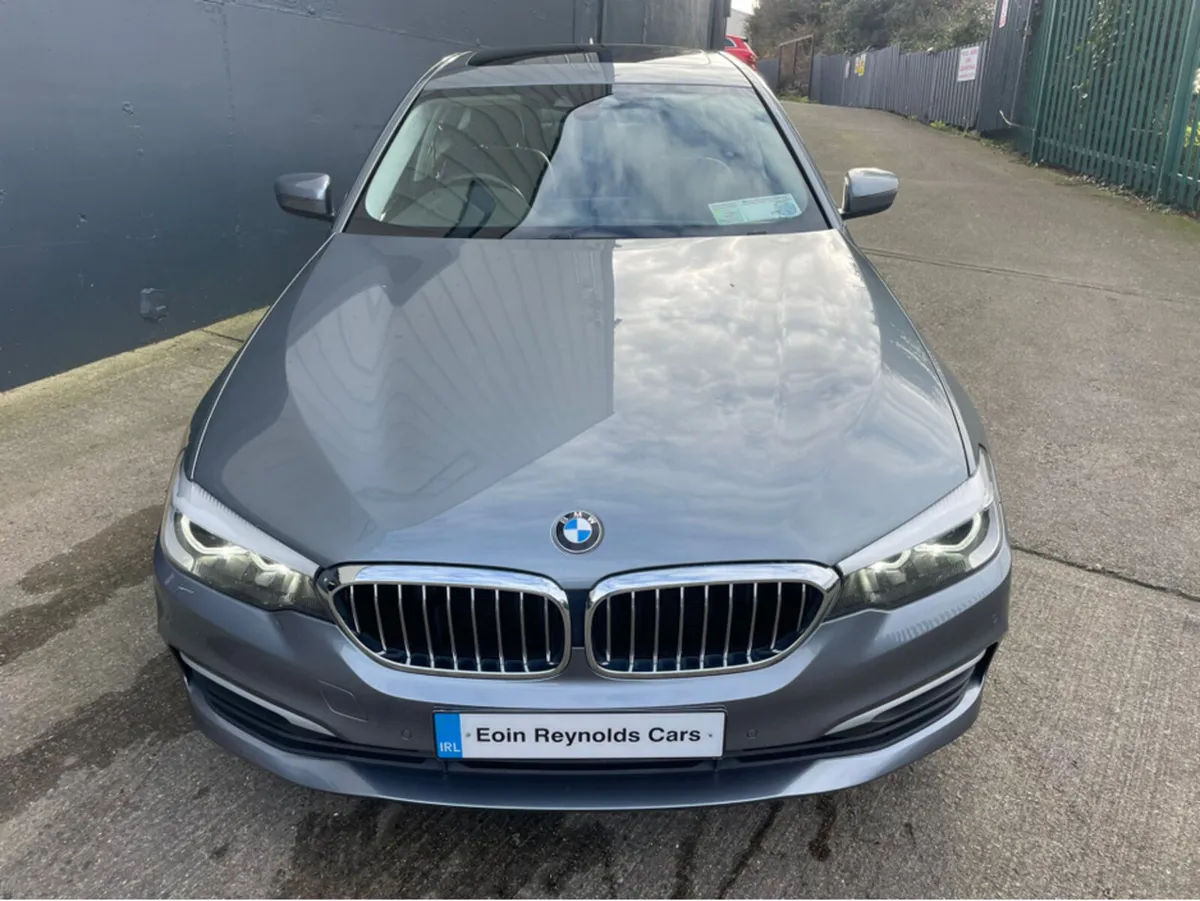 BMW 5-Series 520 D  AUTO SE HIGH SPEC! - Image 3