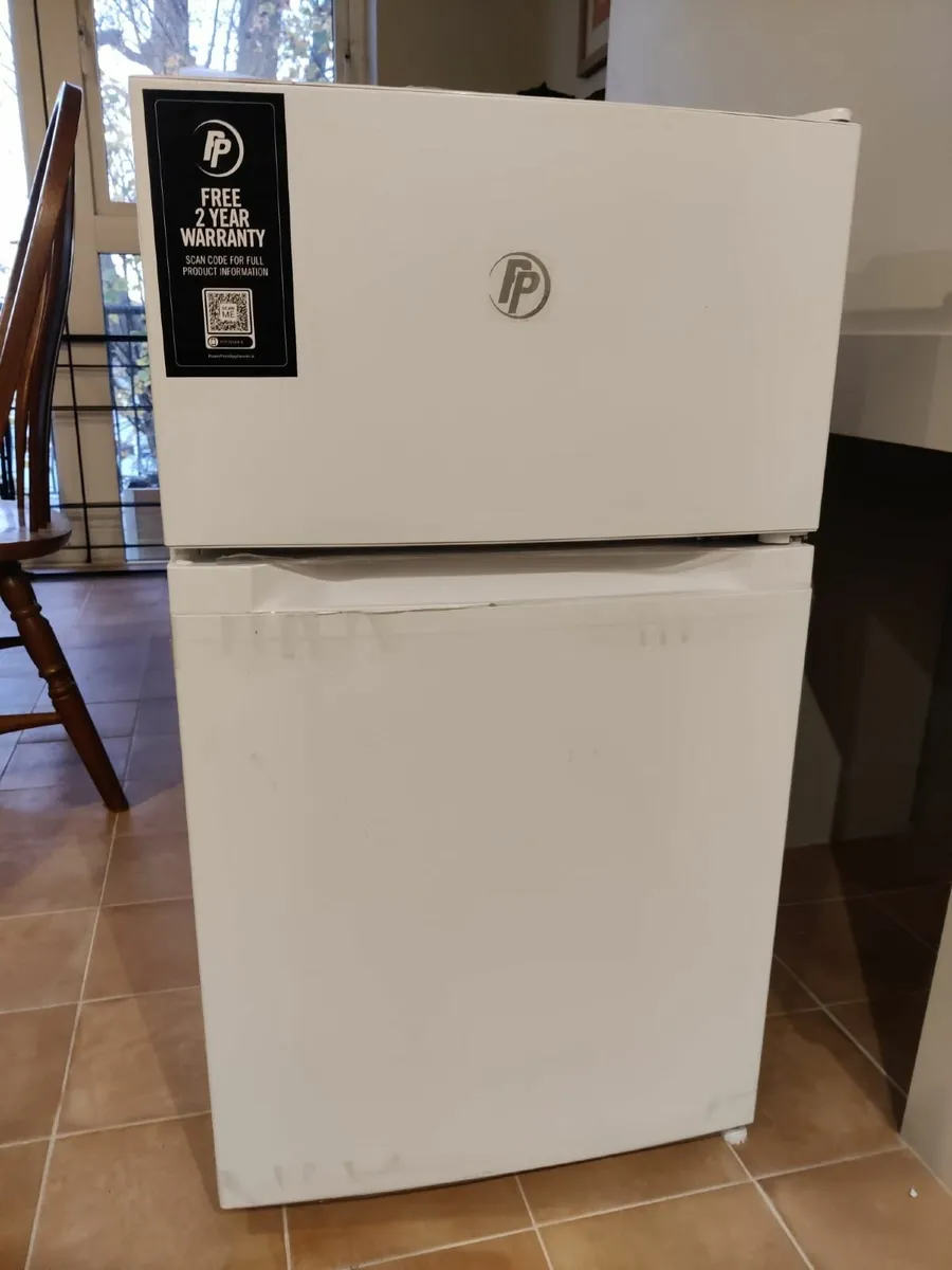 (Barely) used Under counter fridge + freezer - Image 1