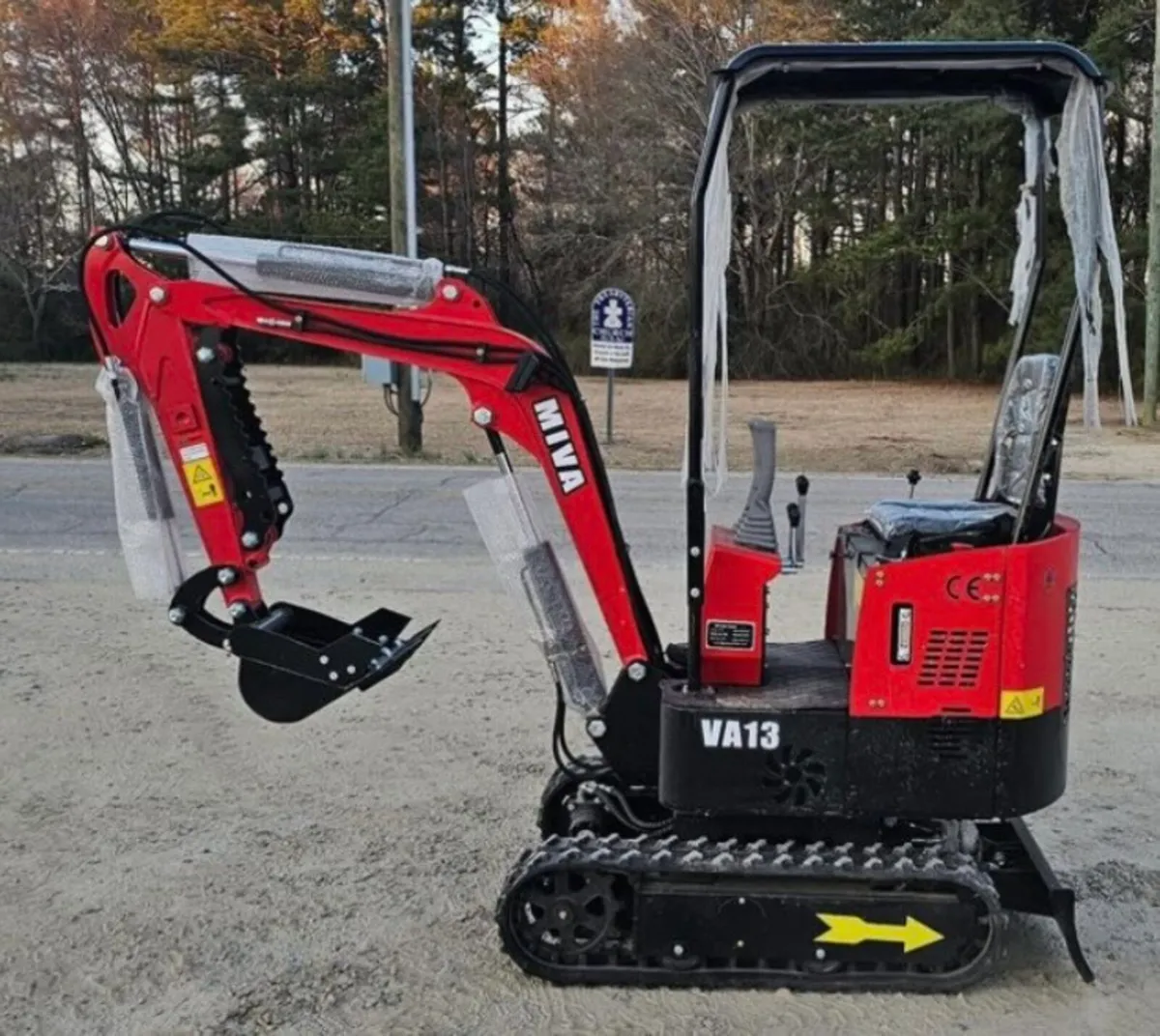 Miva VA 13 mini micro Digger Unused - Image 1