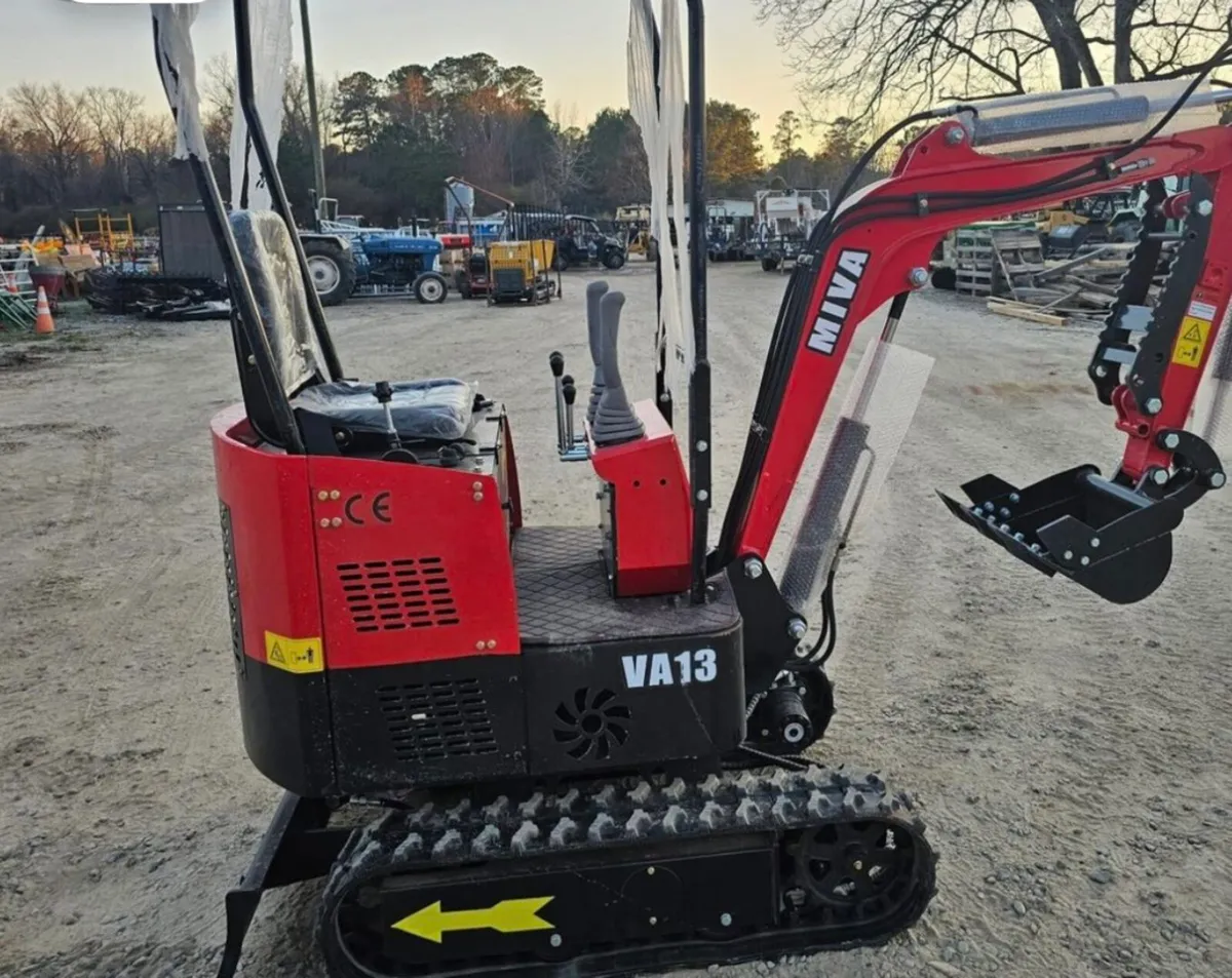 Miva VA 13 mini micro Digger Unused - Image 2