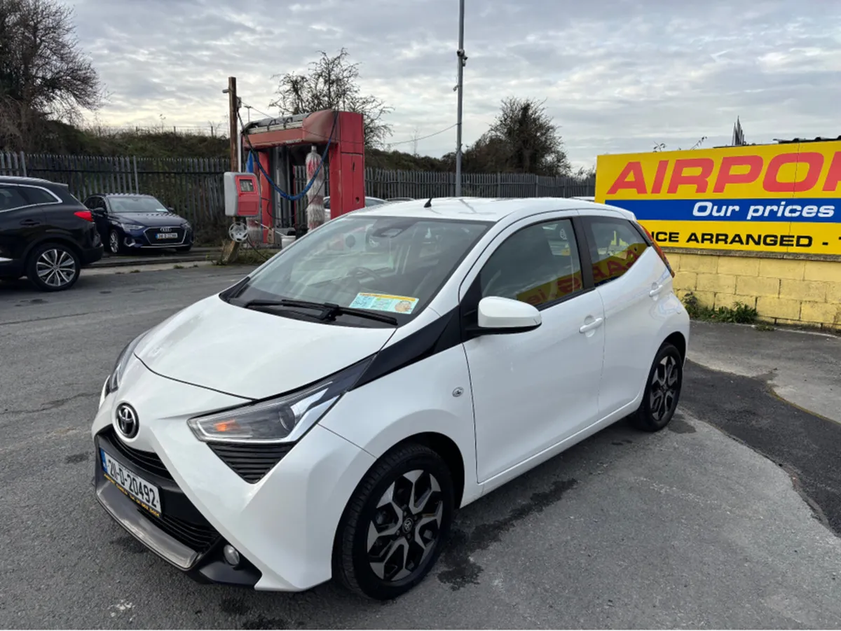 Toyota Aygo 1.0 5 DR X-PLAY 4DR - Image 3