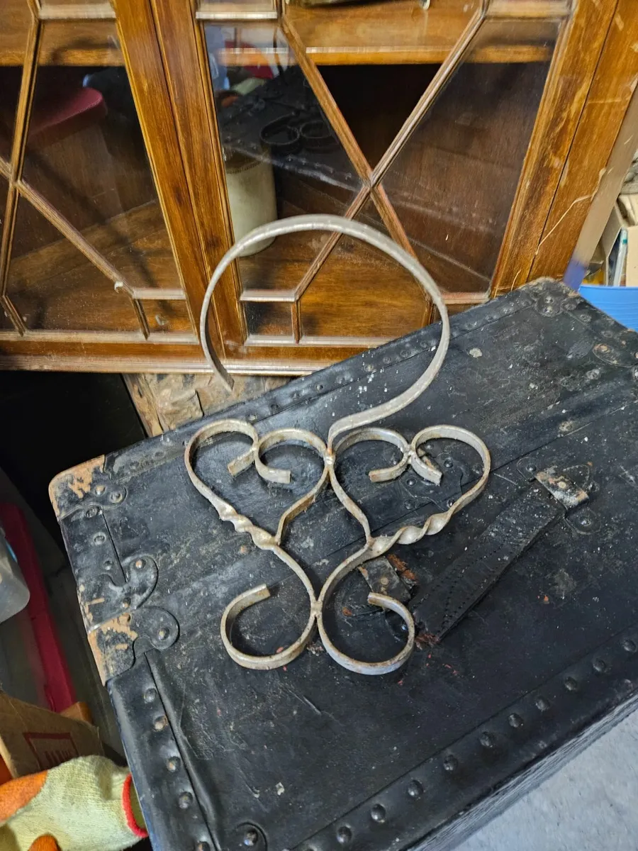 Vintage Handmade Plant Pot Wall Brackets - Image 1