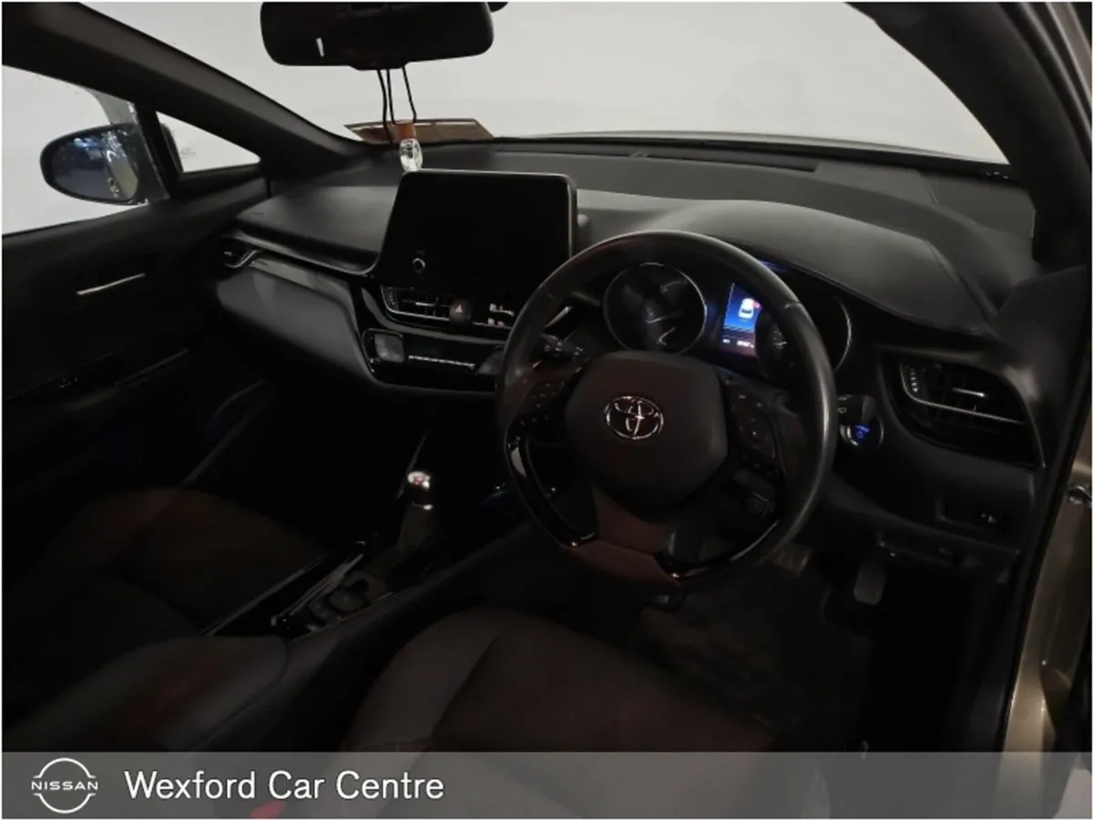 Toyota C-HR 1.8 HYBRID SPORT - Image 3