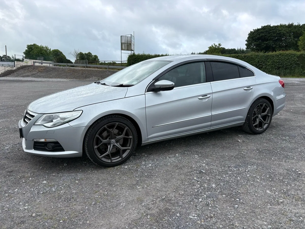 Volkswagen Passat CC - Image 1