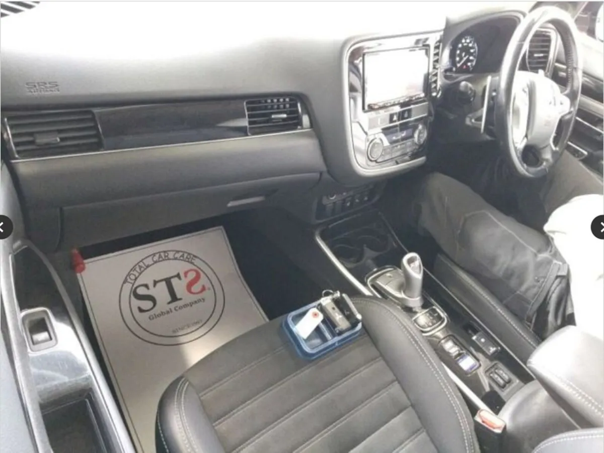 Mitsubishi Outlander COMING IN NEW YEAR ! OUTLANDE - Image 3
