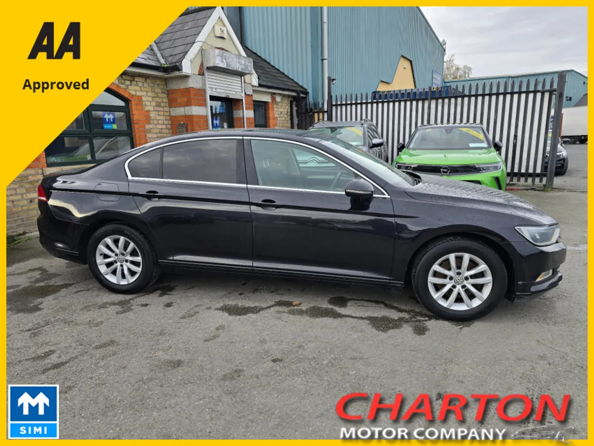 Volkswagen Passat COMFORTLINE 1.6 TDI MANUAL 6SPEE - Image 1