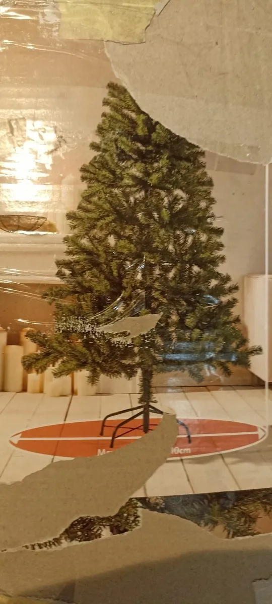 Christmas Tree & Three sets of Lights - Image 1