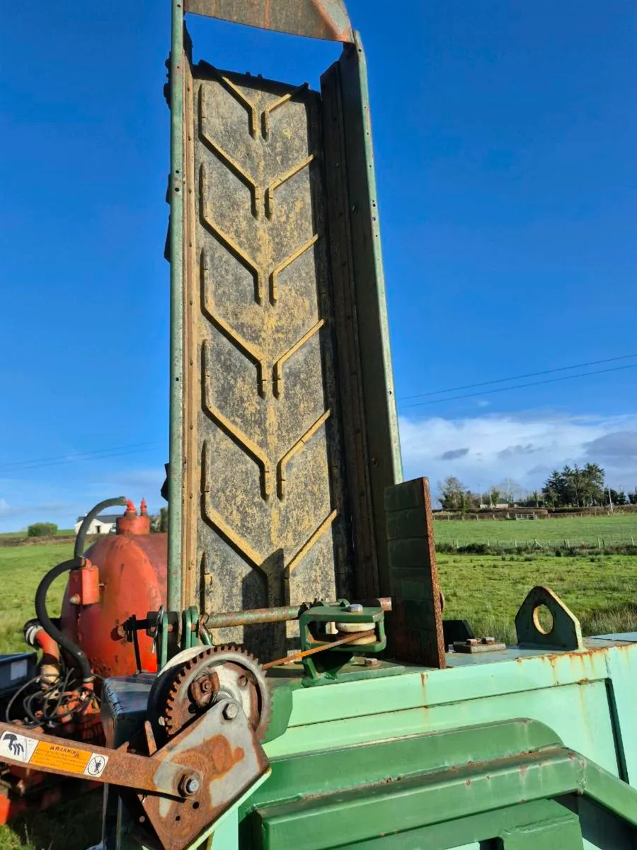 Shelton 625 super trencher - Image 3