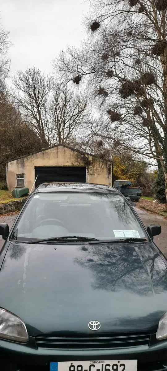 Toyota Starlet 1999 - Image 2
