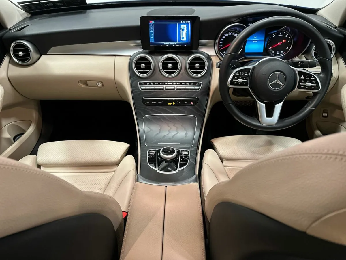 Mercedes-Benz C-Class C200 D AMG Exterior Line - Image 4