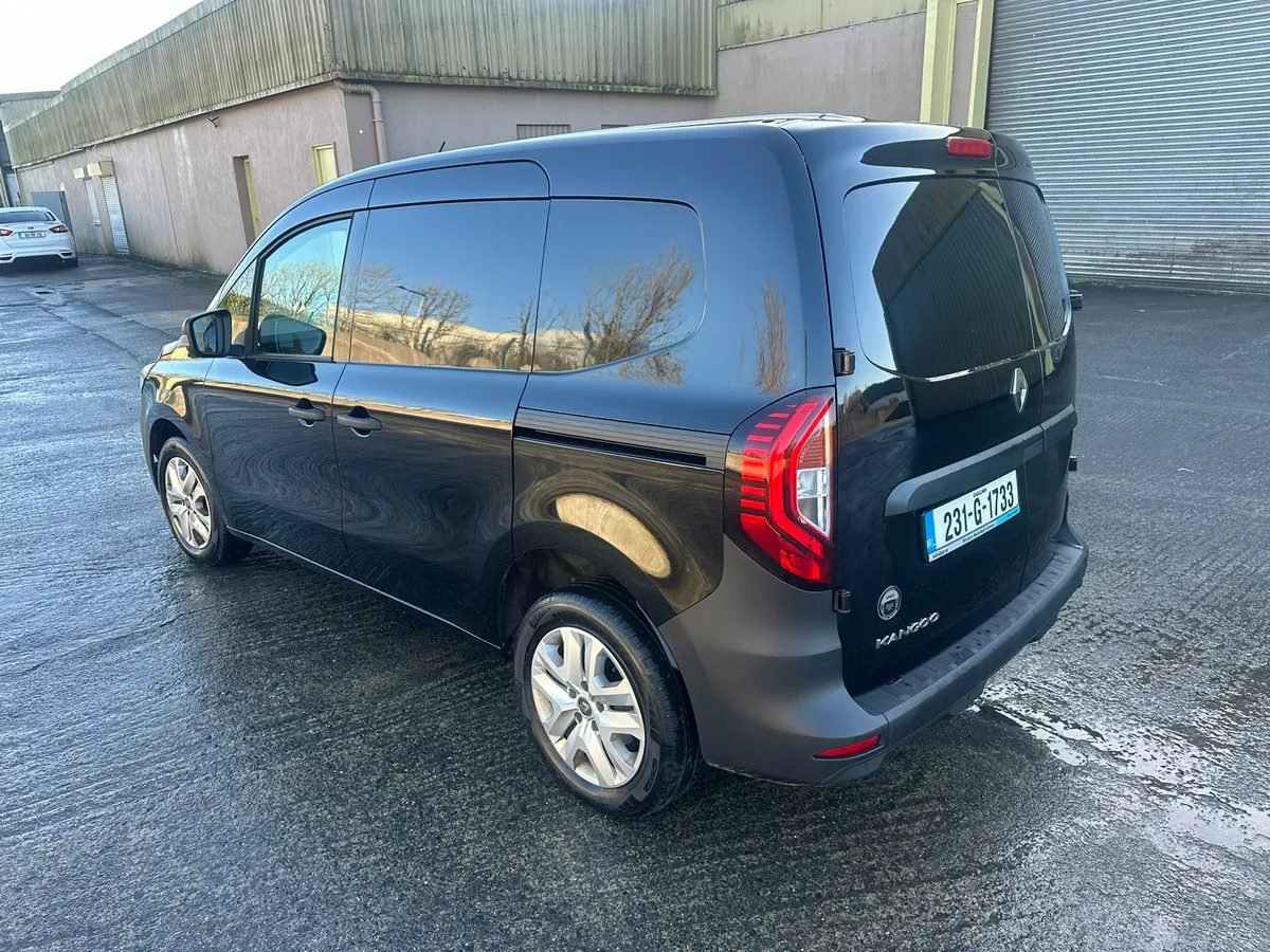 231 Renault Kangoo 1.5 No Vat - Image 4