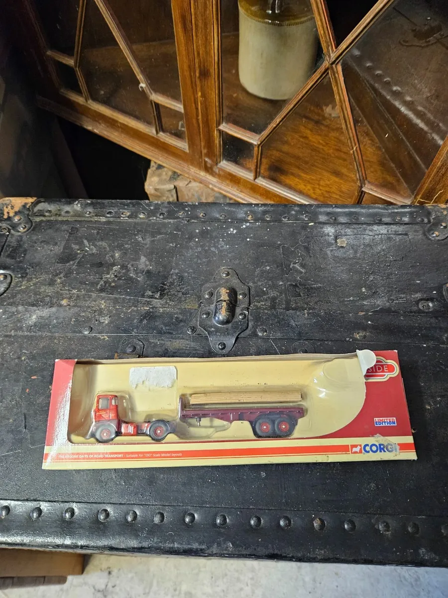 Corgi Trackside Scammel Tractor Unit & Trailer - Image 1