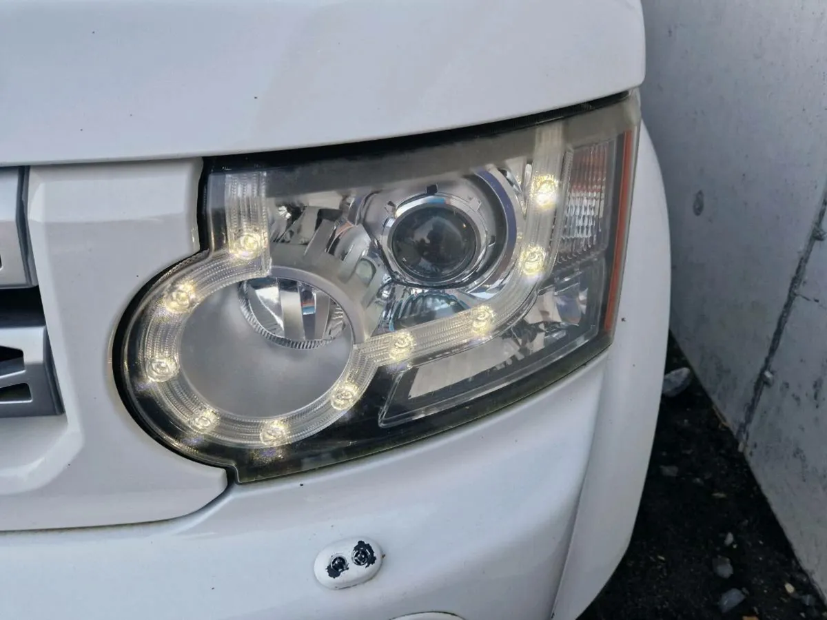 Land Rover Discovery for parts / breaking - Image 4