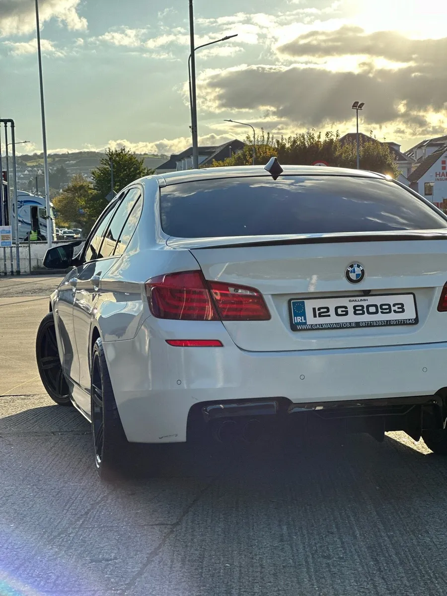BMW 520d - Image 1