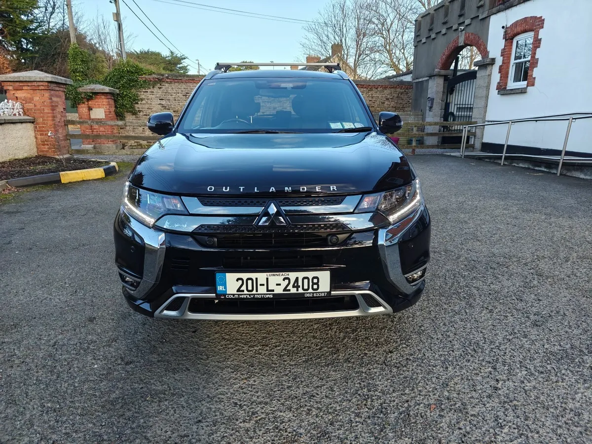 201 Outlander PHEV High spec Instyle - Image 2