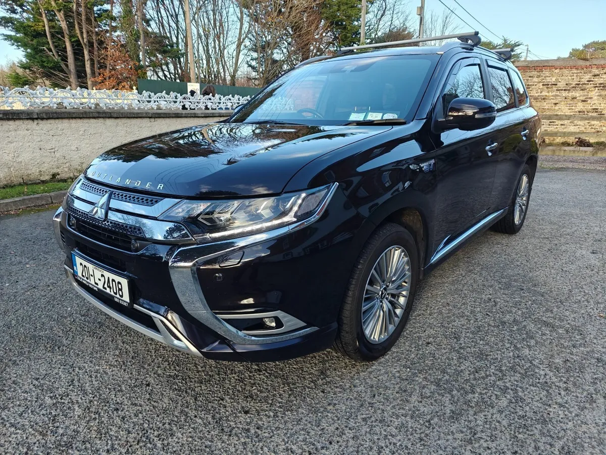 201 Outlander PHEV High spec Instyle - Image 1