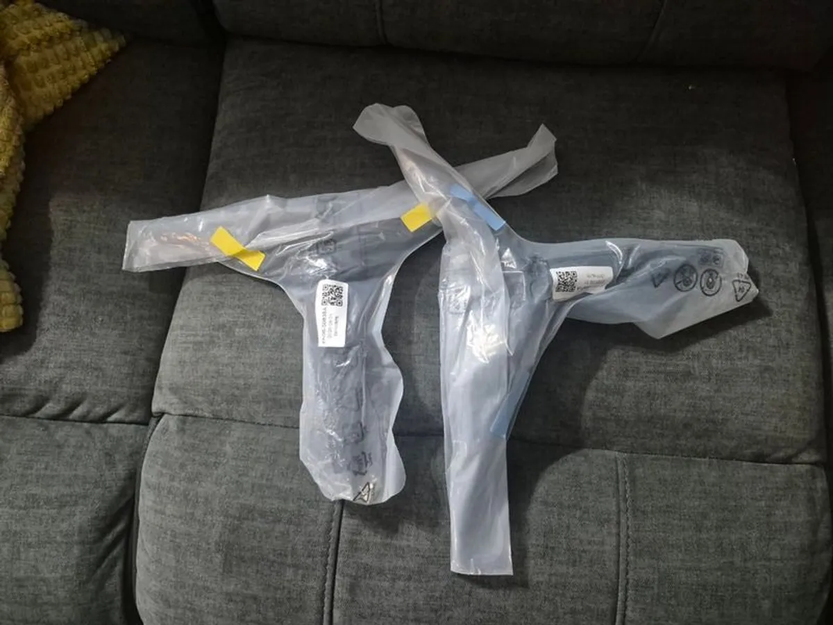 Samsung 75inch QLED Q60D 4K Smart TV - Image 2