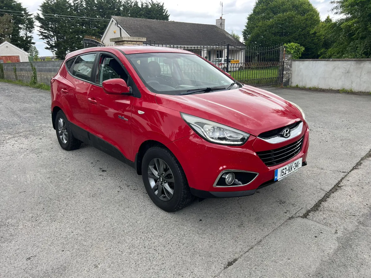 152 Hyundai ix35 1.7 Diesel not damaged drive away - Image 4