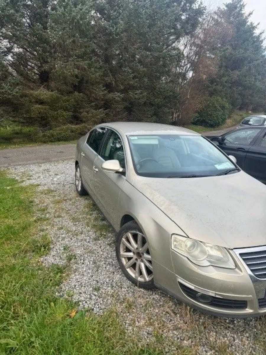 Volkswagen Passat 2008 - Image 2